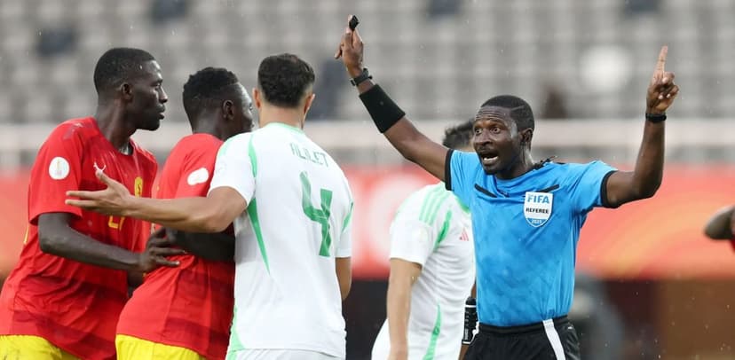 CAN 2026 : deux arbitres camerounais au sifflet