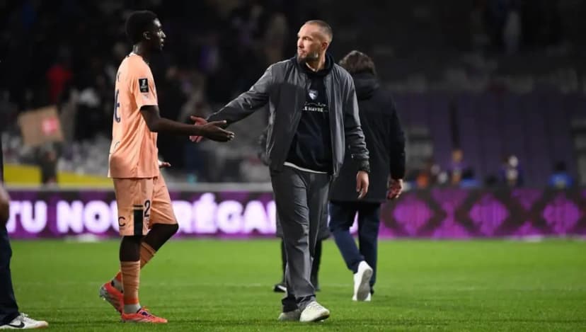 TFC-Havre : Simon Ebonog au cœur d’une polémique après un geste jugé raciste de Dönnum
